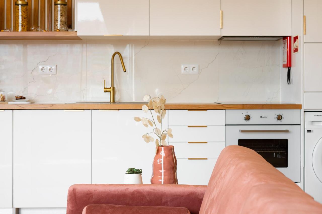 Premium Downtown Apartment *